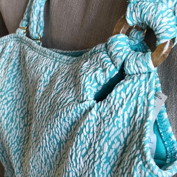 Swim Top Keyhole Strap - Picture 2 of 4